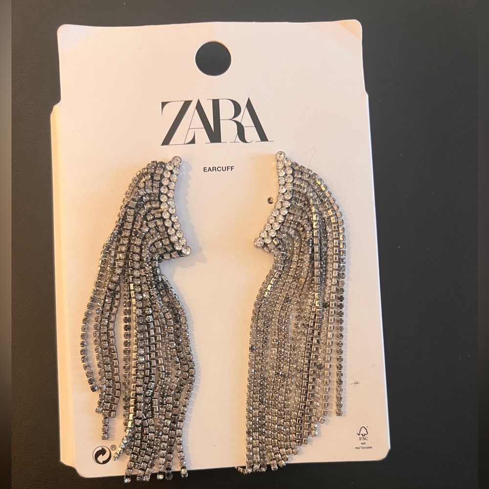 ZARa Sparkle Silver Earcuff-New! Perfect for the Holidays!